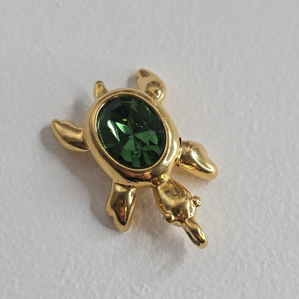 Vintage Monet Turtle Pendant – Gold Tone with Green Stone